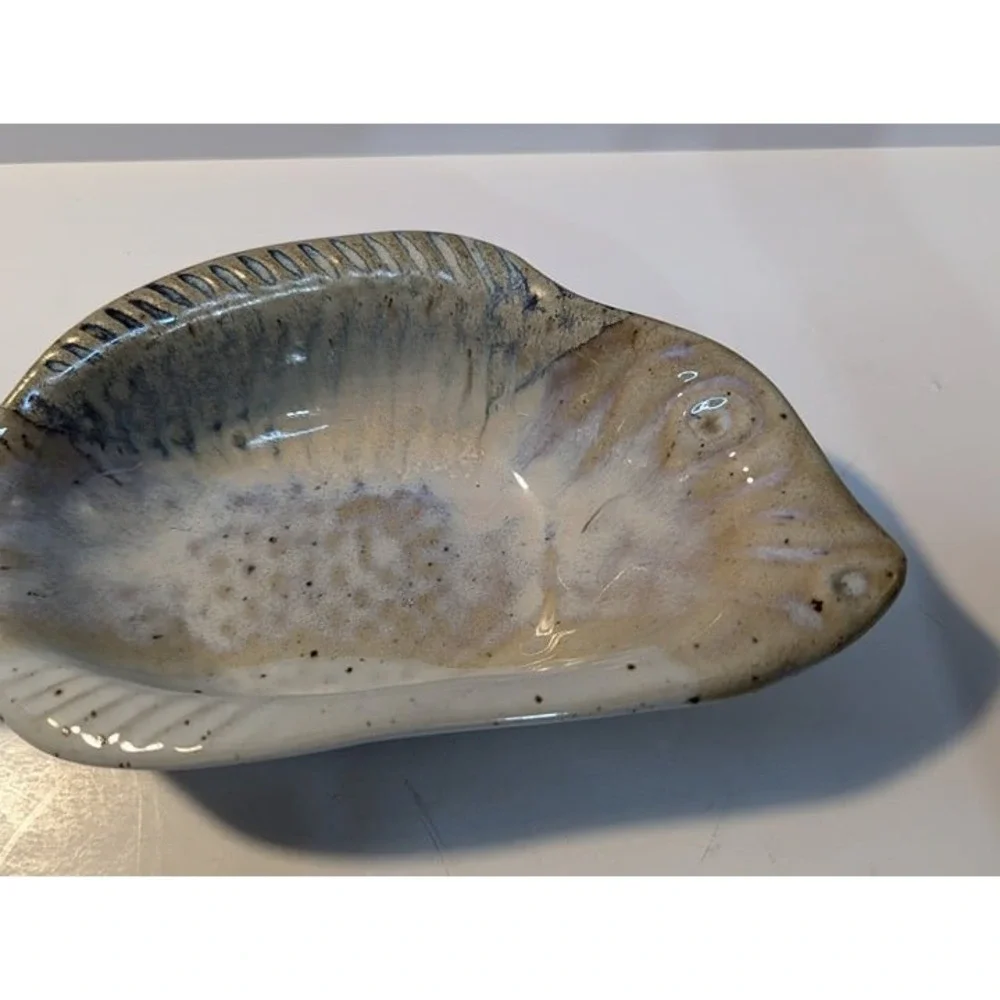 Nedza Signed Fish‎ Pottery